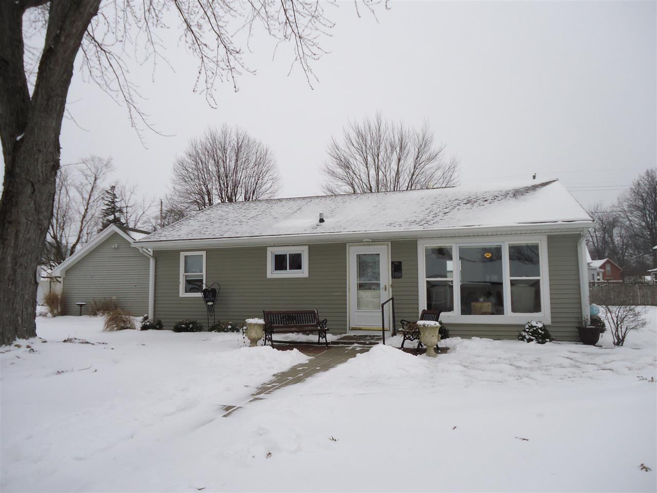 509 E Walnut St, Akron, IN 46910 photo 1