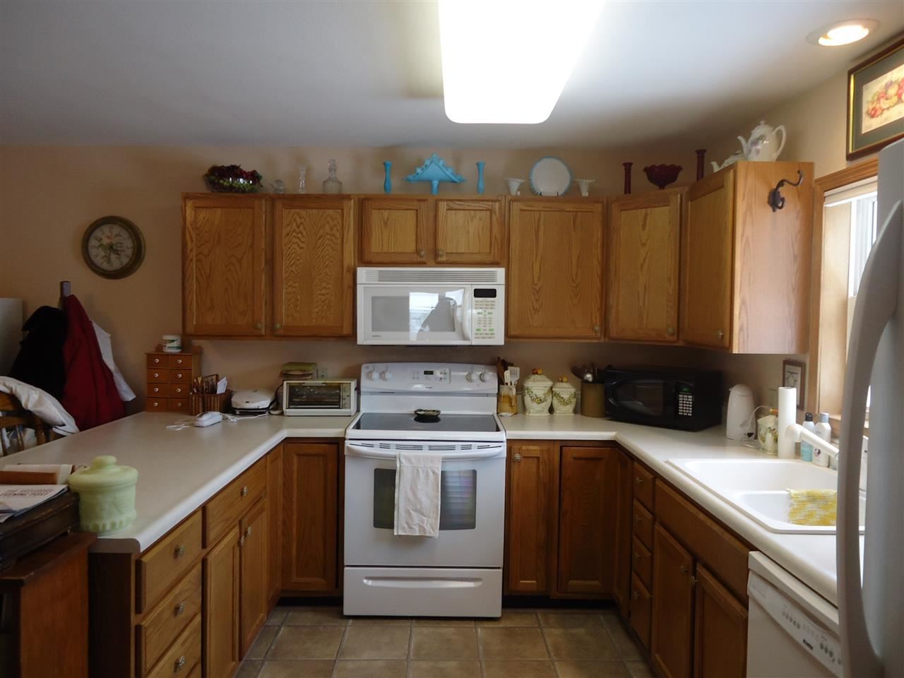 509 E Walnut St, Akron, IN 46910 photo 5