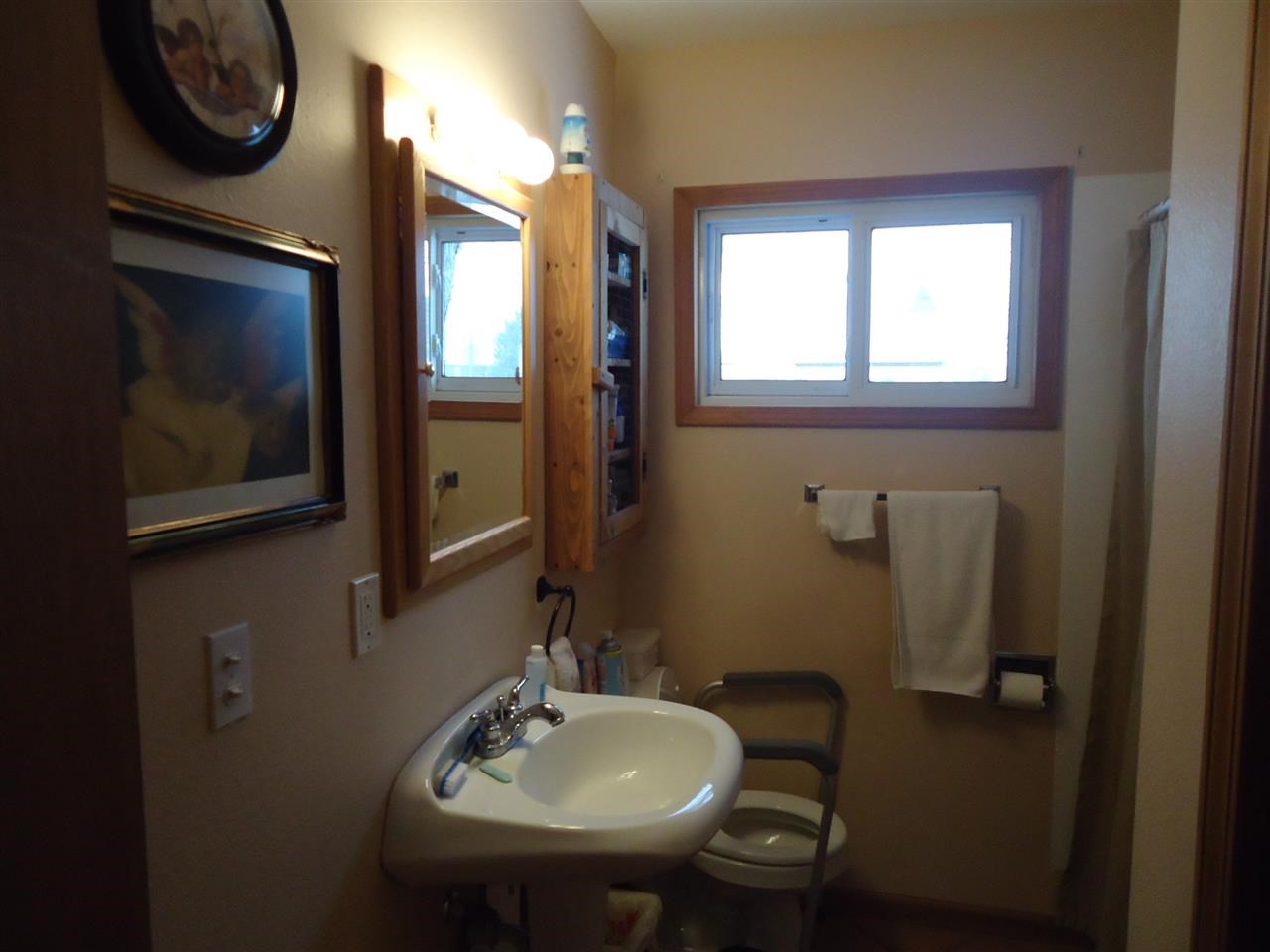 509 E Walnut St, Akron, IN 46910 photo 10
