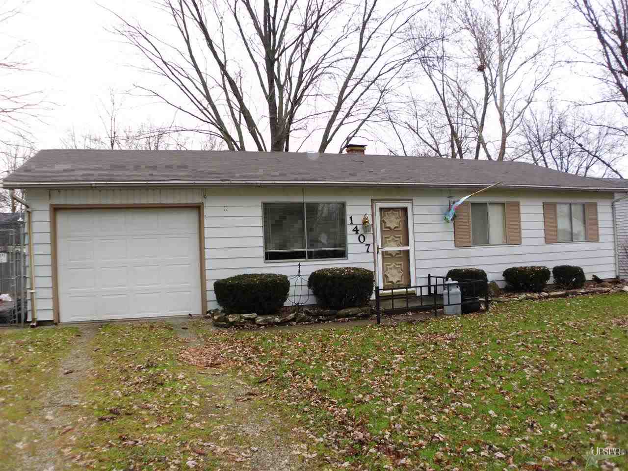 1407 Baywood Dr, New Haven, IN 46774 photo 1