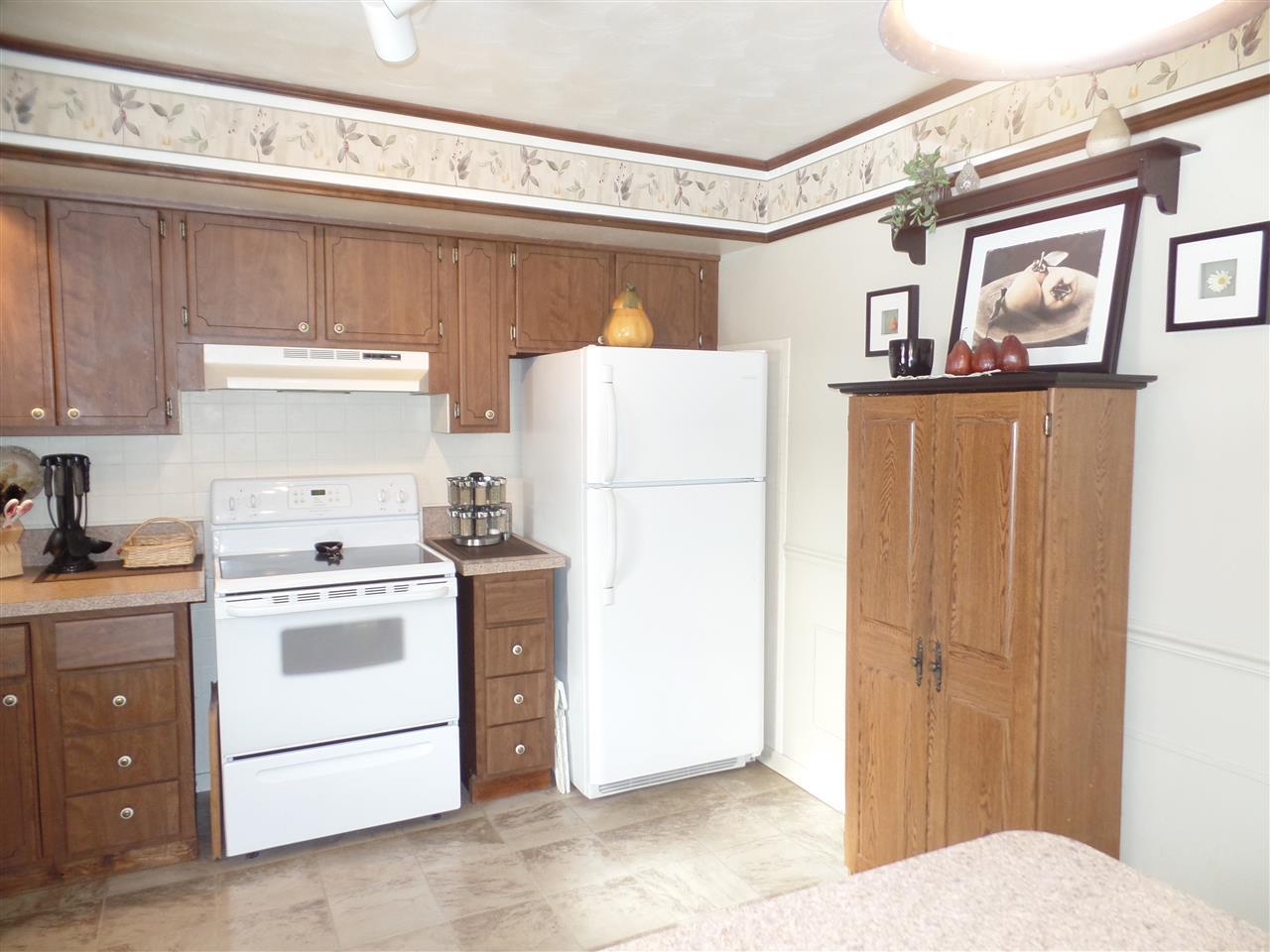 10122 Helena Dr, Granger, IN 46530 photo 7