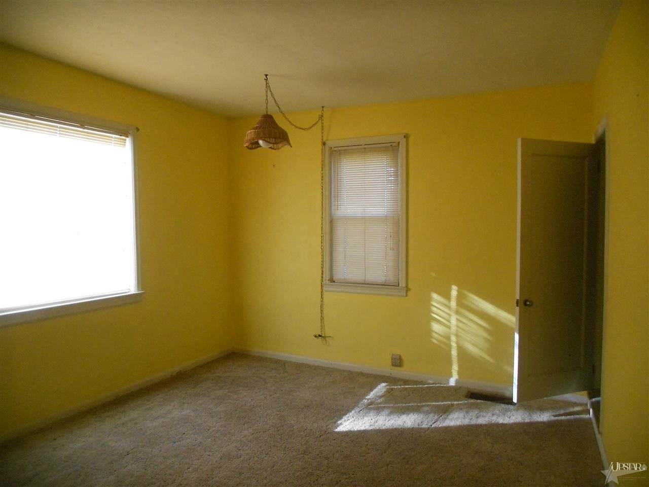 500 E Wabash Ave, Wakarusa, IN 46573 photo 6