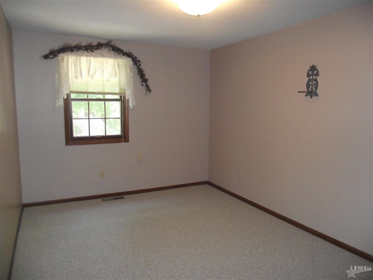 8130 Sakaden Pkwy, Fort Wayne, IN 46825 photo 20
