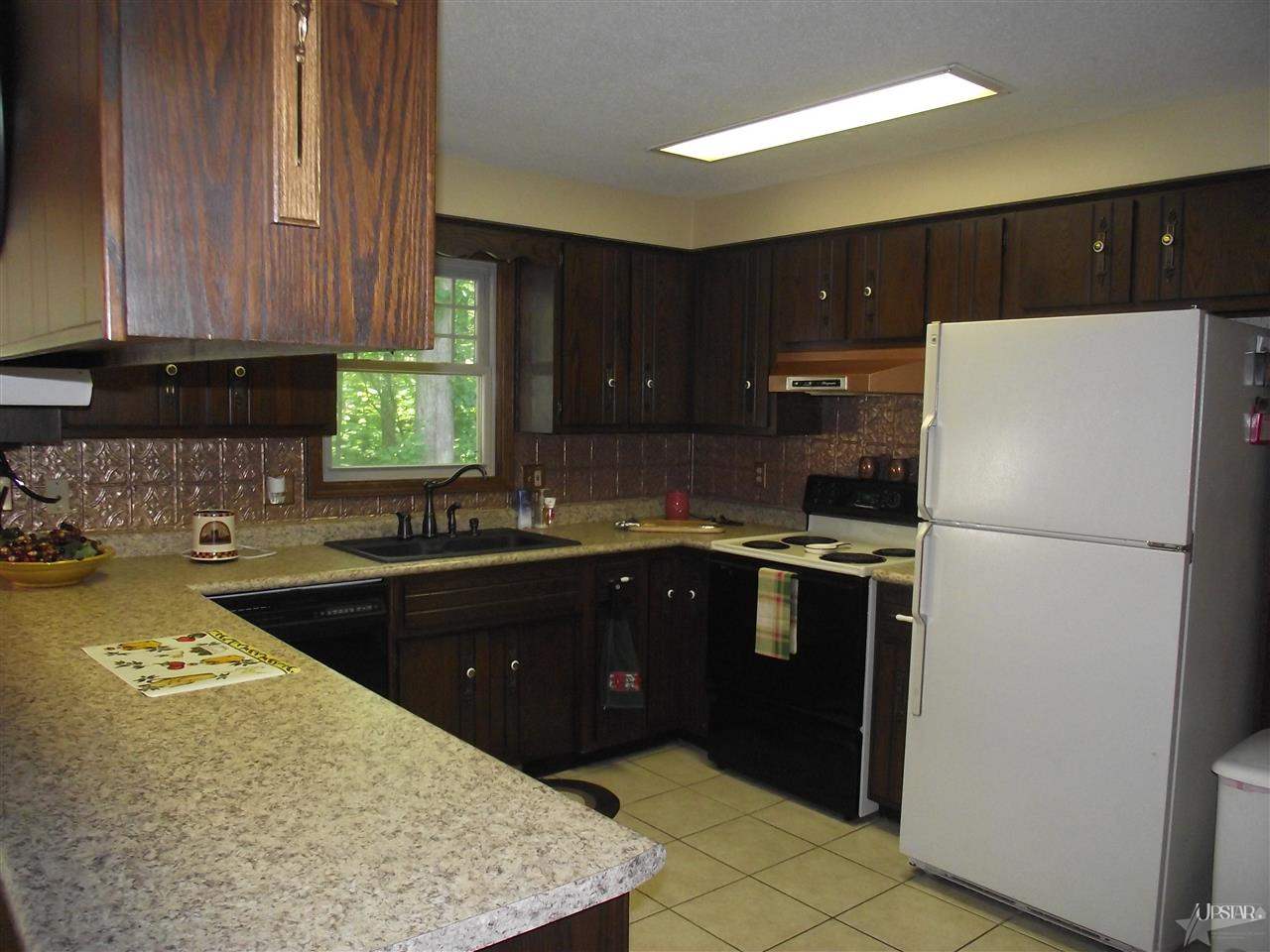 8130 Sakaden Pkwy, Fort Wayne, IN 46825 photo 5