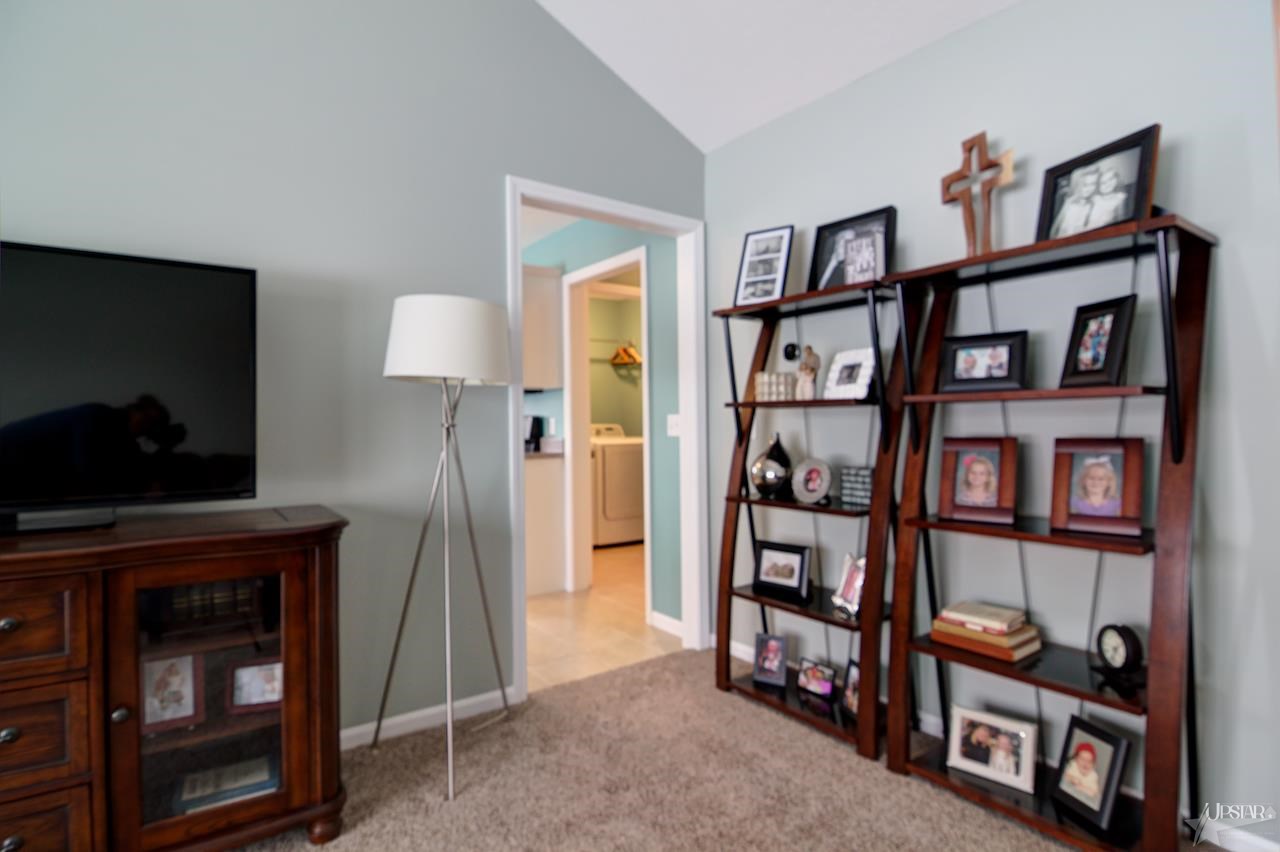 1811 Shakespeare Blvd, Fort Wayne, IN 46818 photo 7