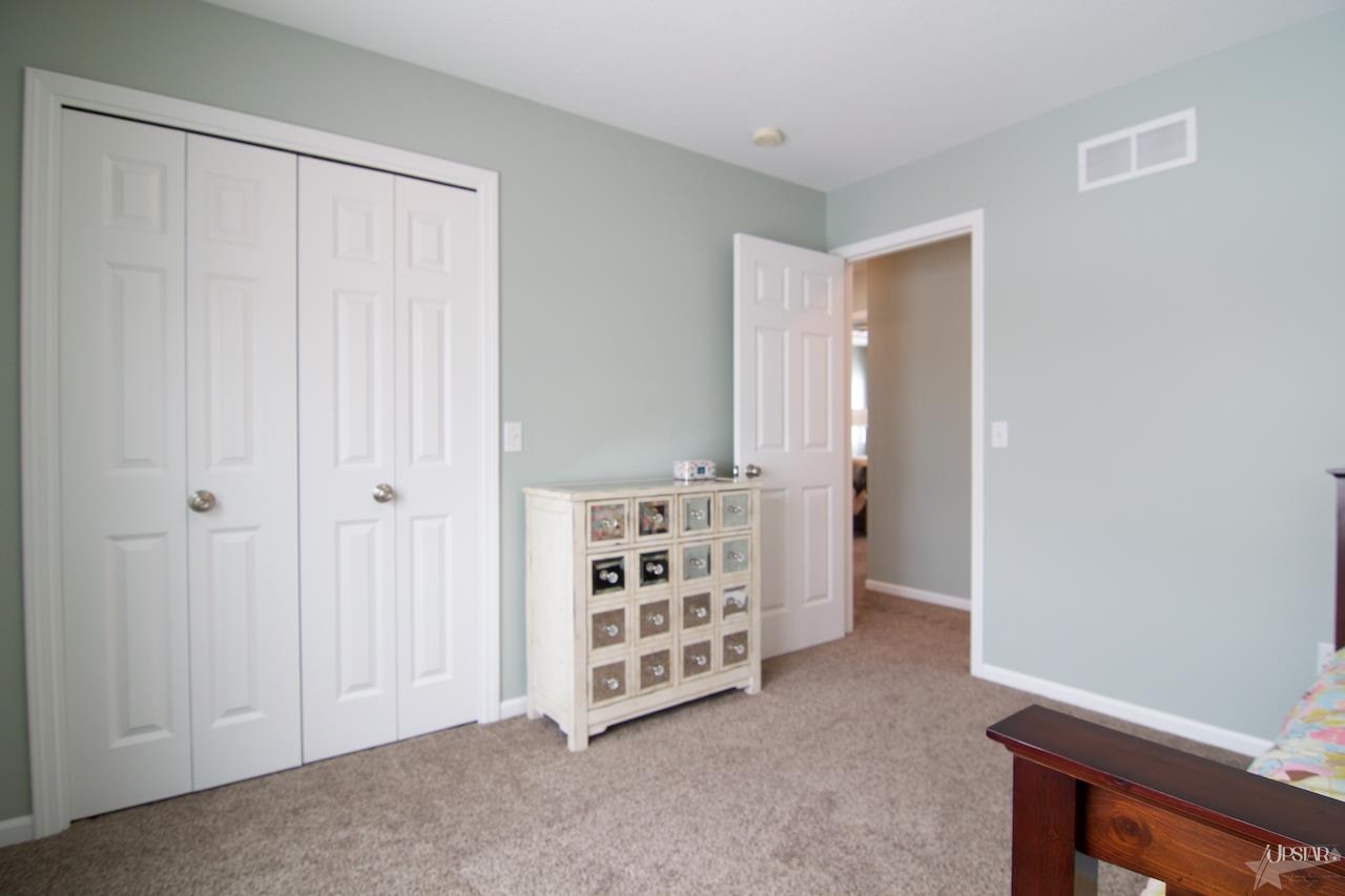 1811 Shakespeare Blvd, Fort Wayne, IN 46818 photo 23