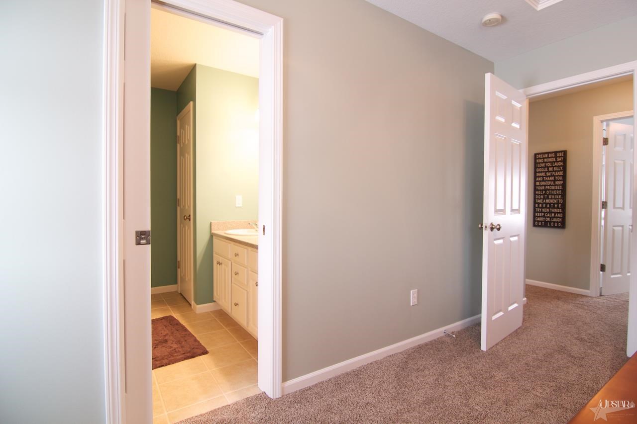 1811 Shakespeare Blvd, Fort Wayne, IN 46818 photo 17