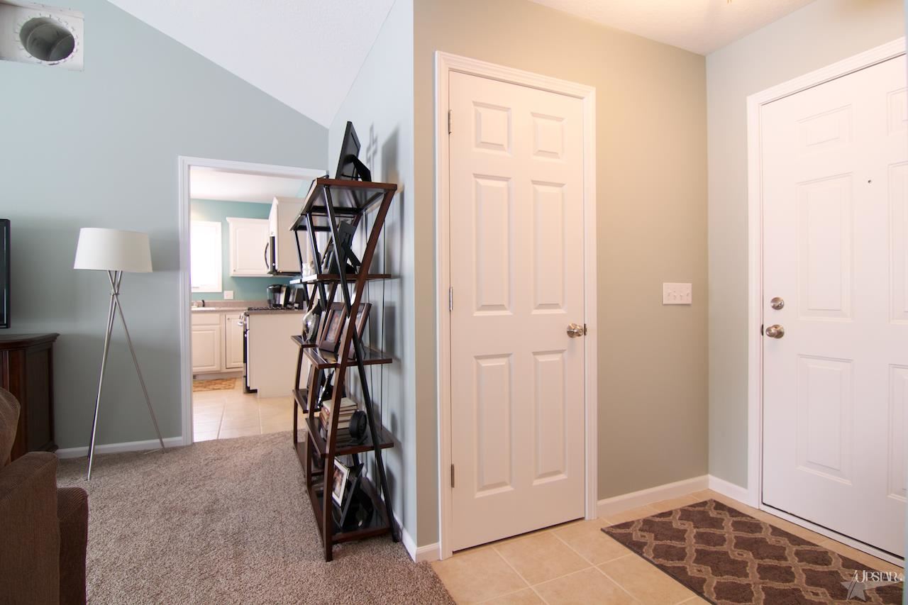 1811 Shakespeare Blvd, Fort Wayne, IN 46818 photo 8