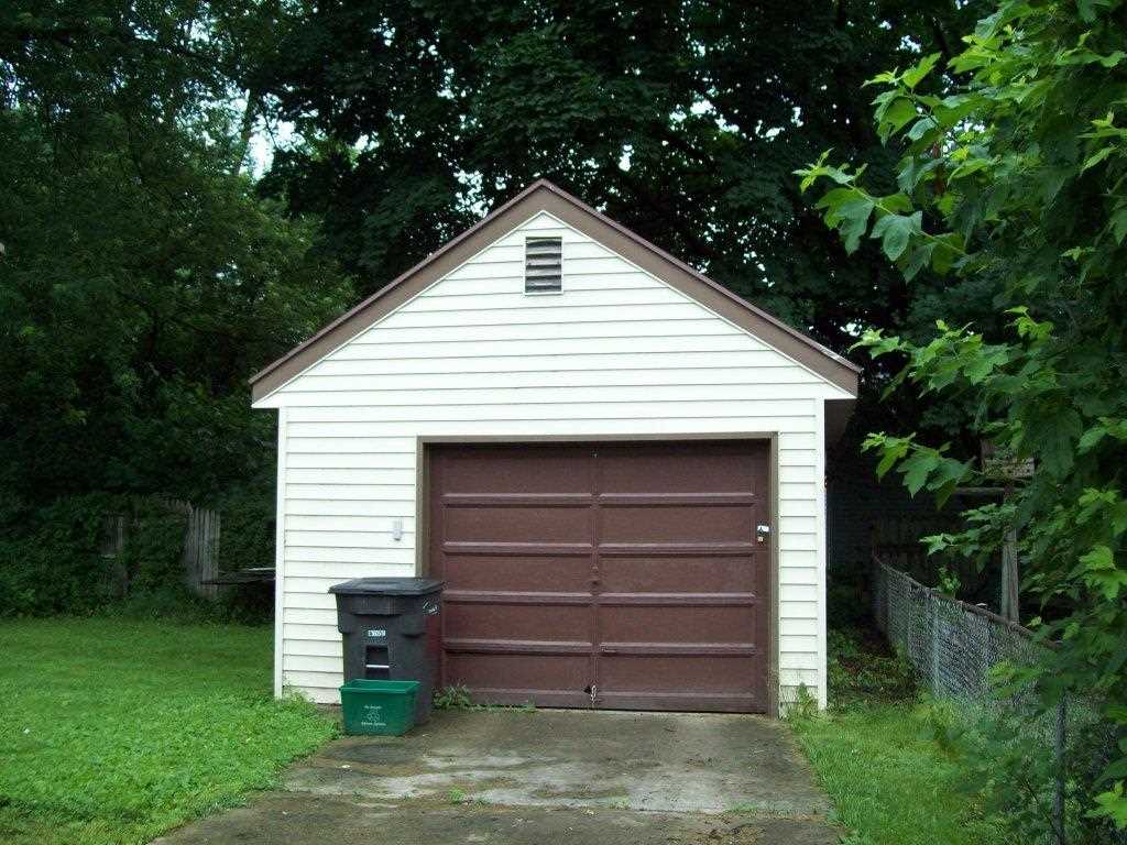 207 Home Ave, Elkhart, IN 46516 photo 2