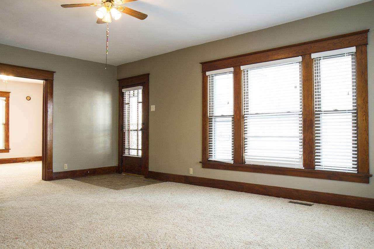 211 W Vine St, Sharpsville, IN 46068 photo 4