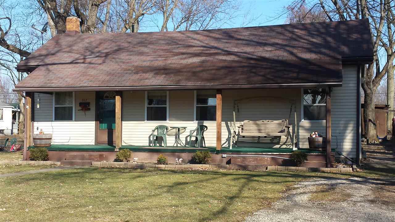 912 Robinson St, Washington, IN 47501 photo 1