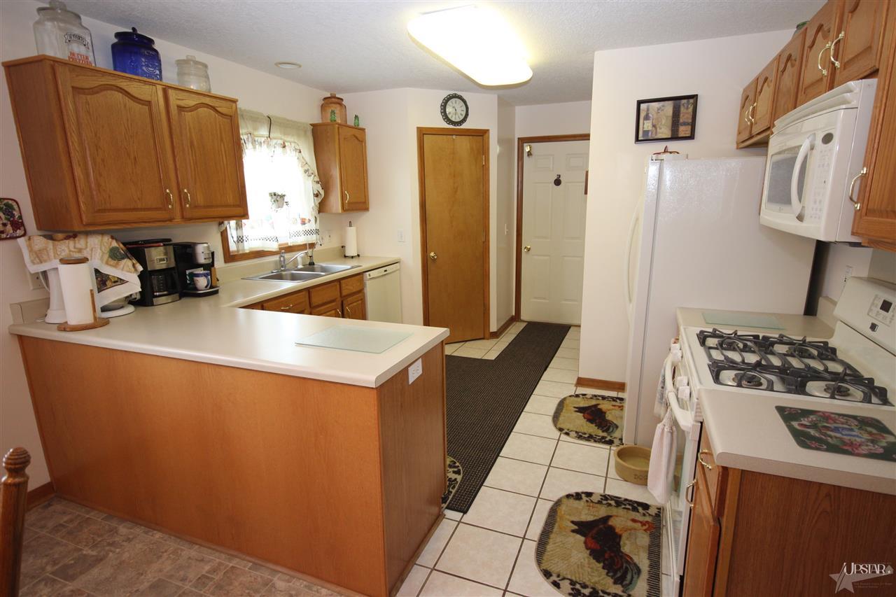 16132 Ara Ct, Woodburn, IN 46797 photo 4