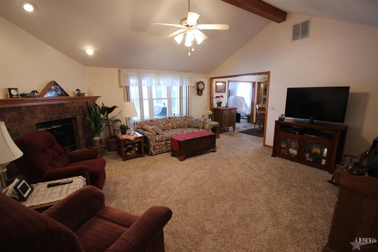 16132 Ara Ct, Woodburn, IN 46797 photo 2