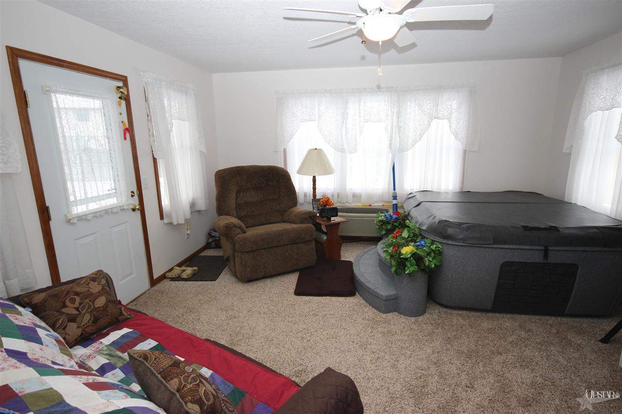 16132 Ara Ct, Woodburn, IN 46797 photo 7