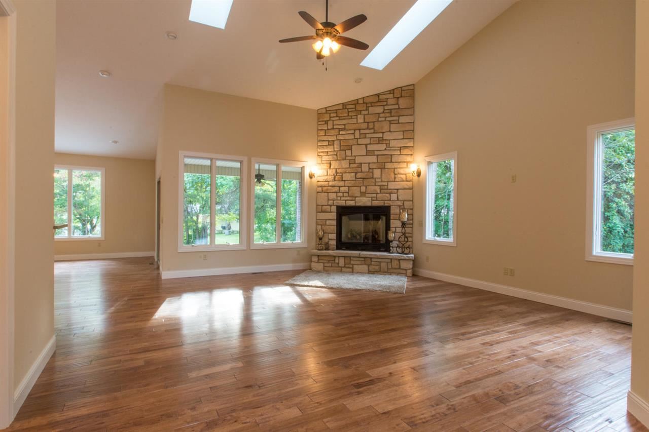 345 Roaring Fork Dr, Bloomington, IN 47401 photo 5