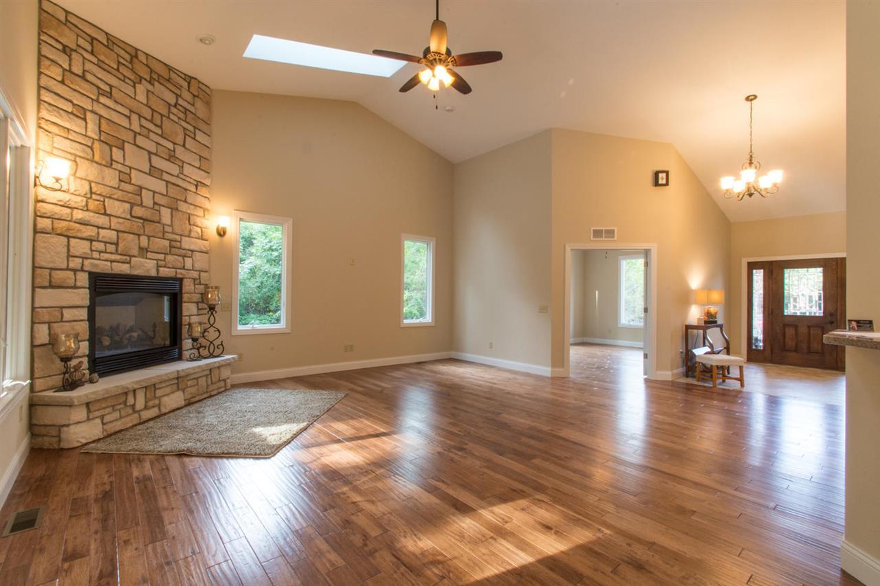 345 Roaring Fork Dr, Bloomington, IN 47401 photo 4