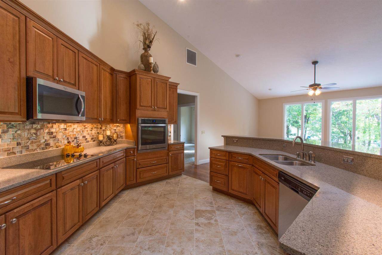 345 Roaring Fork Dr, Bloomington, IN 47401 photo 12