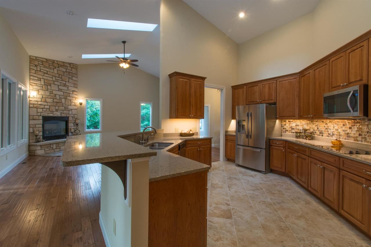 345 Roaring Fork Dr, Bloomington, IN 47401 photo 9