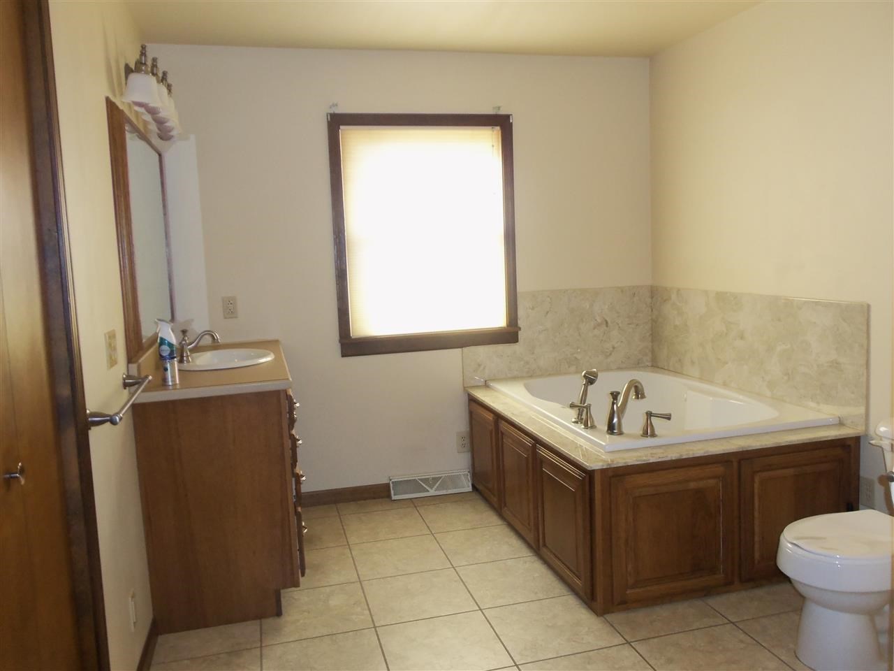 319 W 150 S, Washington, IN 47501 photo 5