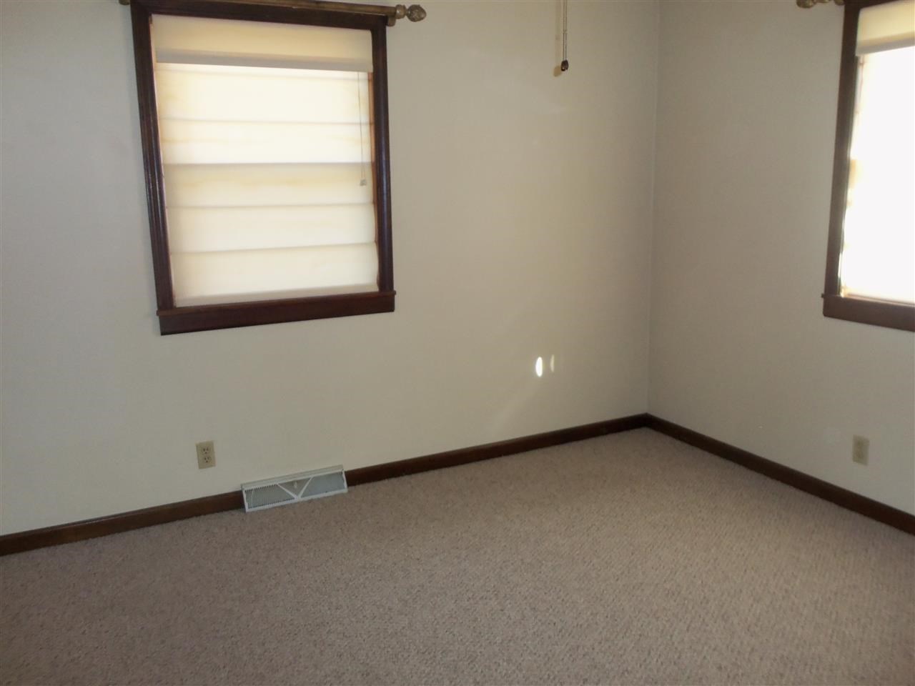 319 W 150 S, Washington, IN 47501 photo 7