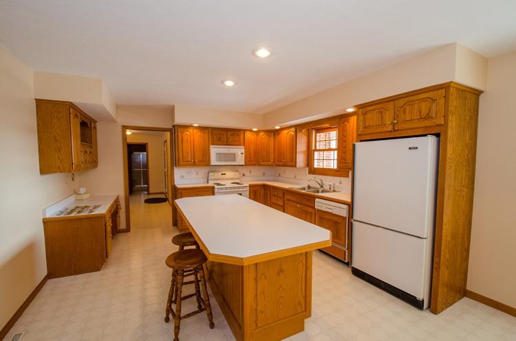 1371 Deerfield Ct, South Bend, IN 46614 photo 15