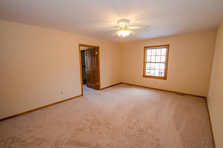 1371 Deerfield Ct, South Bend, IN 46614 photo 23