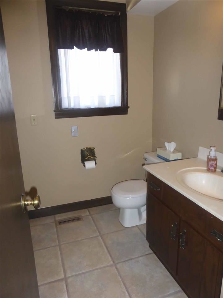 3192 Dogwood Dr, Jasper, IN 47546 photo 10