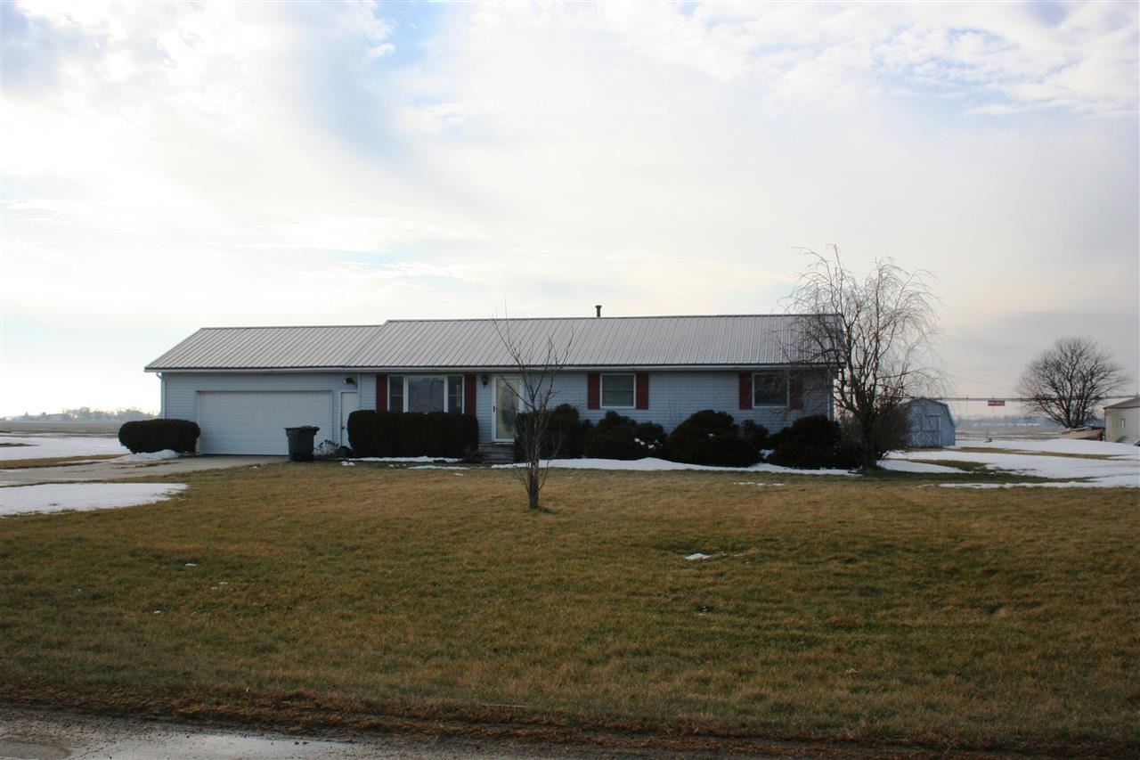 7460 S 700 W, Topeka, IN 46571 photo 1
