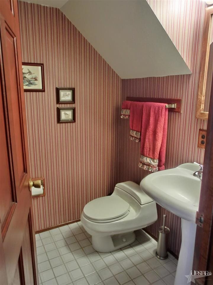 7525 Country Ct, Fort Wayne, IN 46815 photo 3