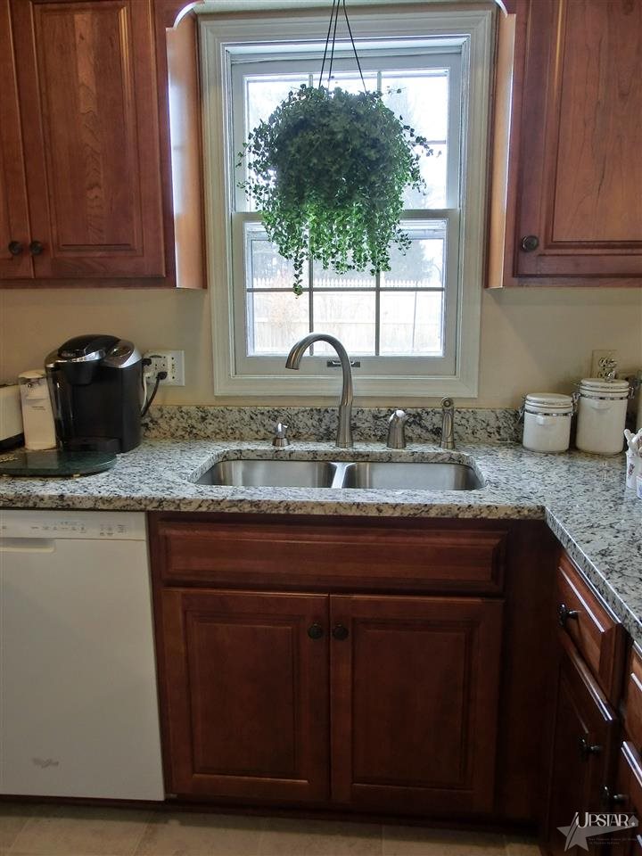 7525 Country Ct, Fort Wayne, IN 46815 photo 10