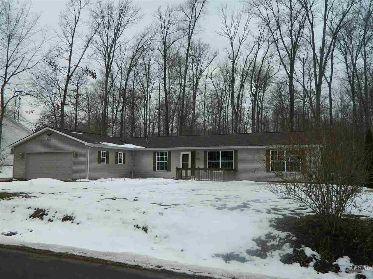 2479 S Southwood Dr, Warsaw, IN 46580 photo 1