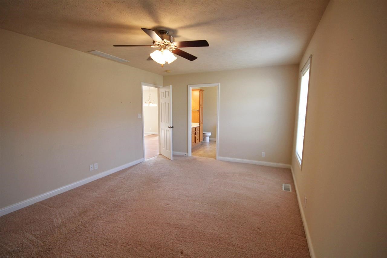 2400 Ellington Ridge Ct, Evansville, IN 47711 photo 10