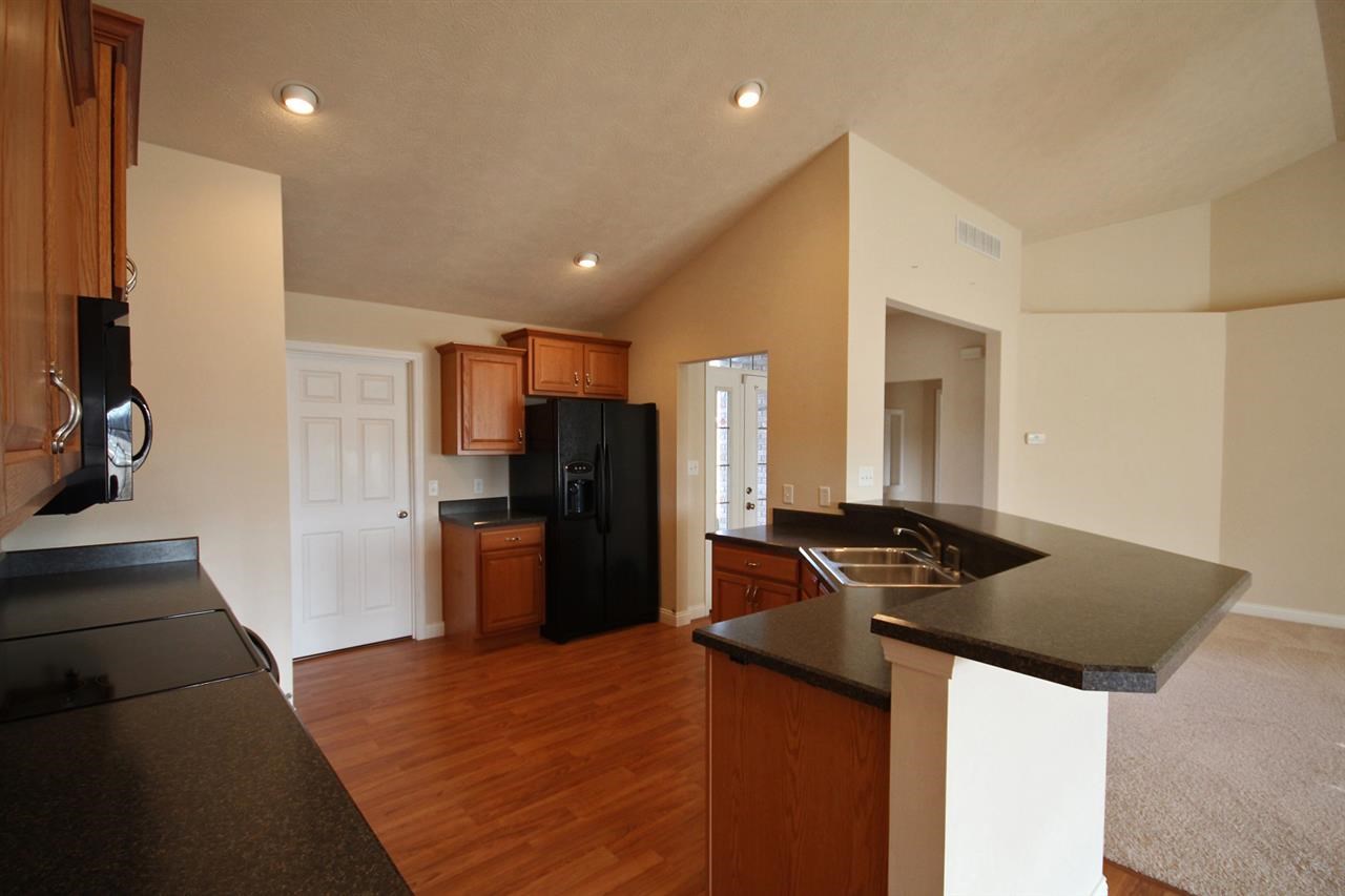2400 Ellington Ridge Ct, Evansville, IN 47711 photo 4