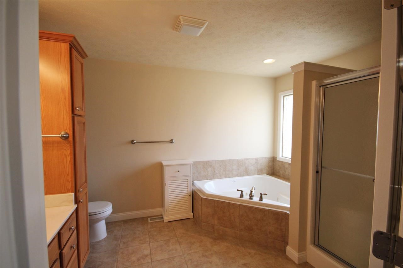 2400 Ellington Ridge Ct, Evansville, IN 47711 photo 12
