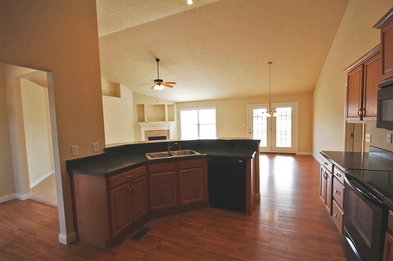 2400 Ellington Ridge Ct, Evansville, IN 47711 photo 6