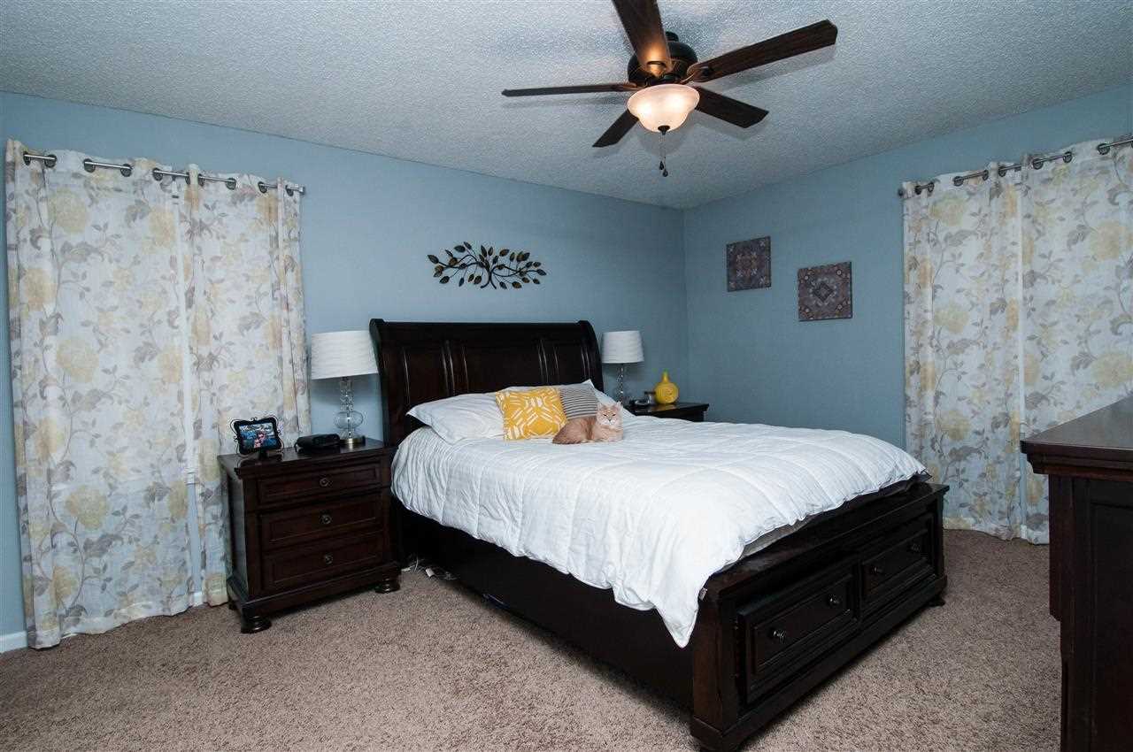 2707 Raney Dr, Vincennes, IN 47591 photo 9