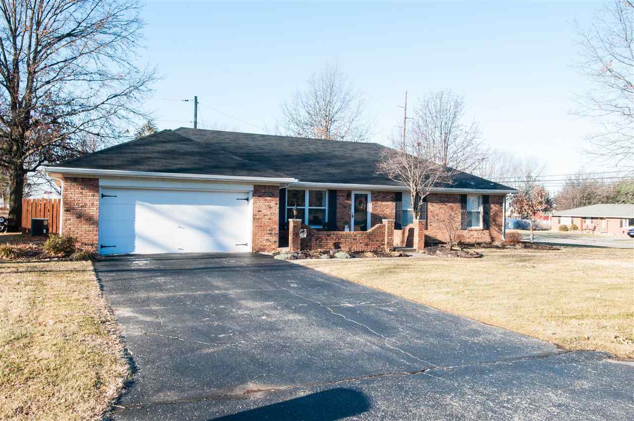 2707 Raney Dr, Vincennes, IN 47591 photo 1