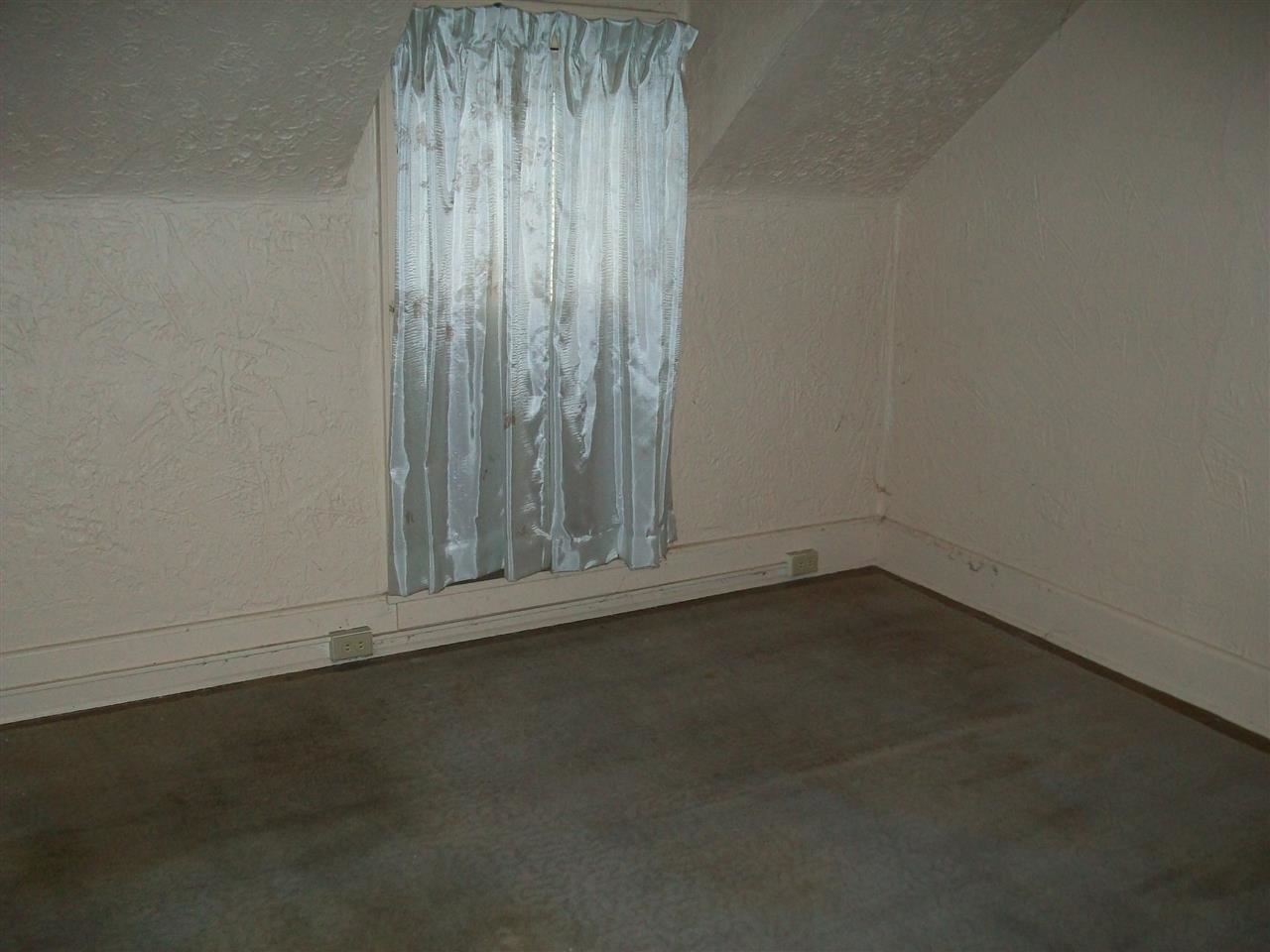 1506 Dunham St, South Bend, IN 46619 photo 10