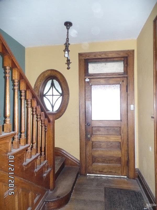 1129 Fulton St, Fort Wayne, IN 46802 photo 3