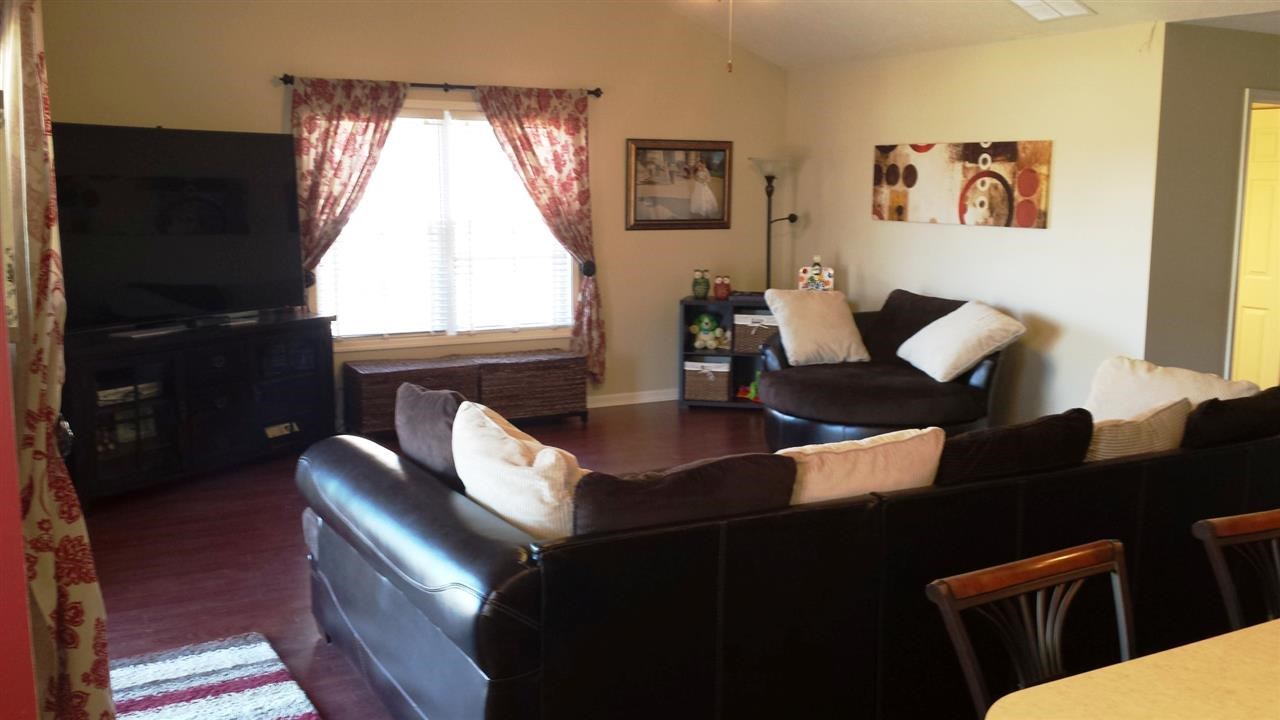4635 Mansfield Dr, Newburgh, IN 47630 photo 7