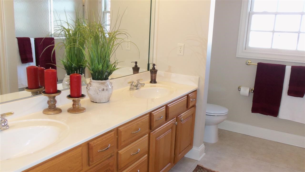 2088 Lakes Edge Dr, Newburgh, IN 47630 photo 22