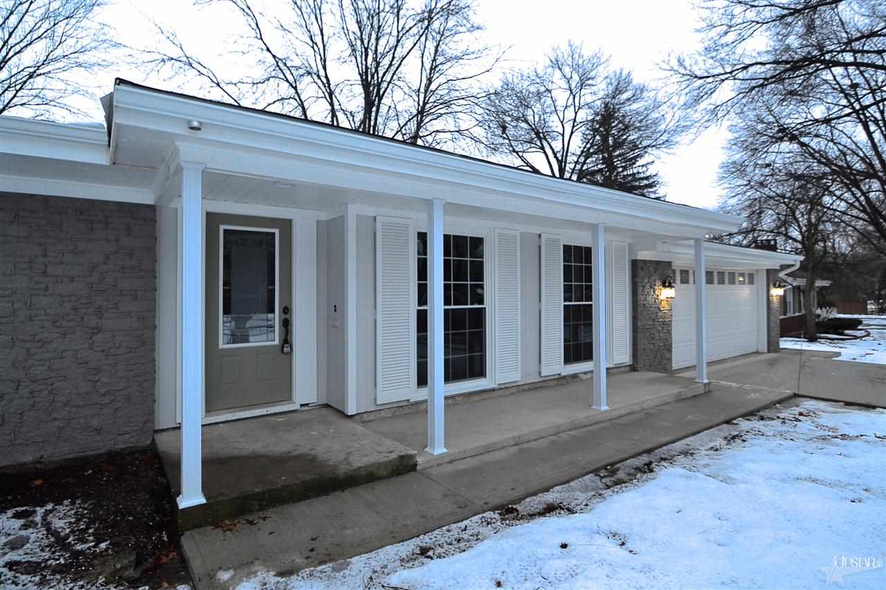 5205 Woodhurst Blvd, Fort Wayne, IN 46807 photo 2