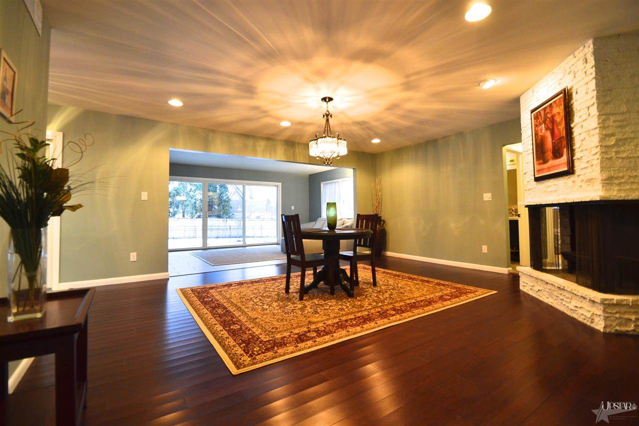 5205 Woodhurst Blvd, Fort Wayne, IN 46807 photo 6