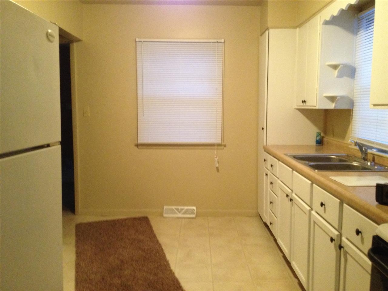 2301 Morton Ave, Elkhart, IN 46517 photo 3