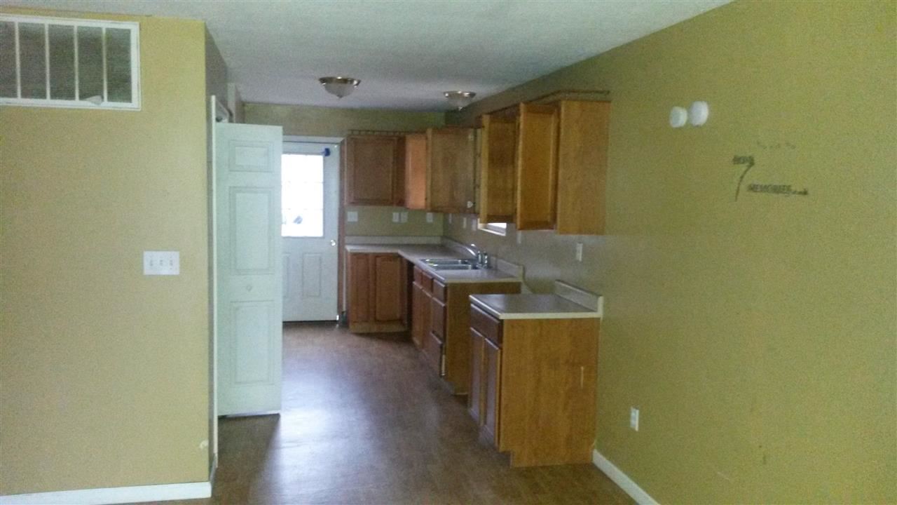 1323 Nicholas St, Vincennes, IN 47591 photo 5