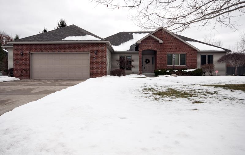 3467 Fox Chase, Bristol, IN 46507 photo 1