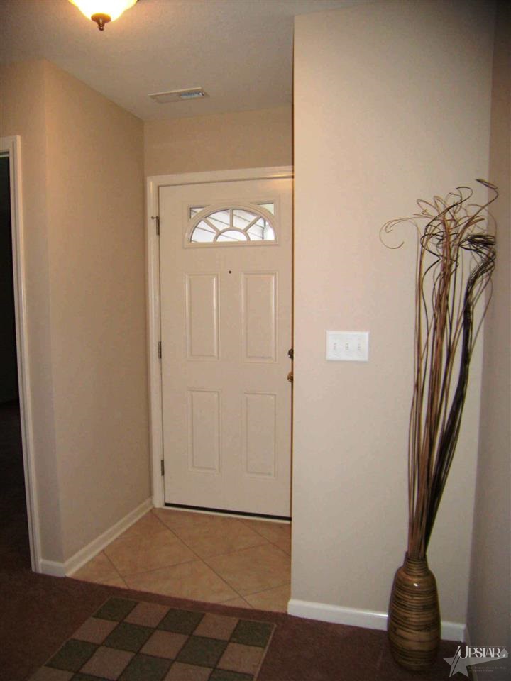 2102 Othello, Fort Wayne, IN 46818 photo 2