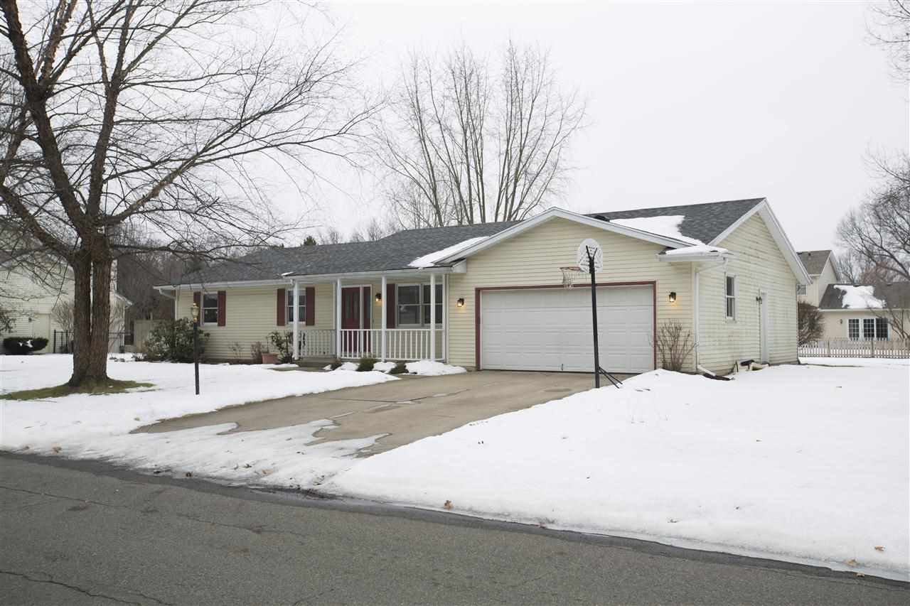55711 Jefferson Knolls Dr, Osceola, IN 46561 photo 2