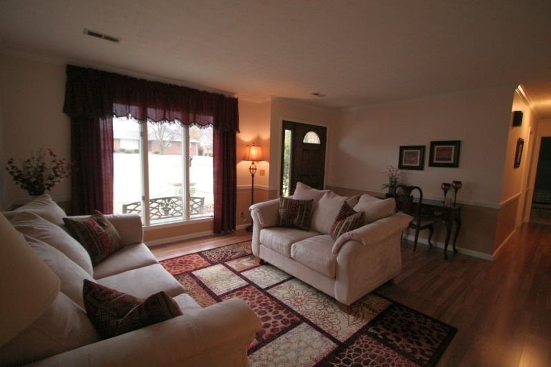 509 W 34th St, Jasper, IN 47546 photo 2
