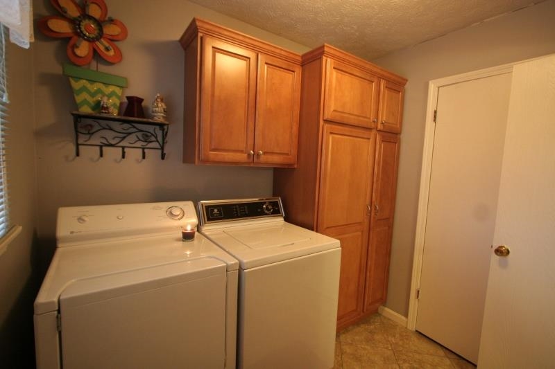 509 W 34th St, Jasper, IN 47546 photo 9